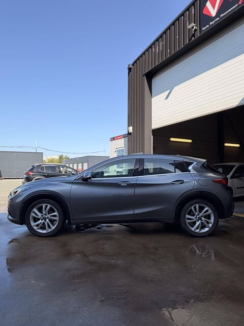 Q30 1.5d 109ch Premium 2017 occasion 49124 Saint-Barth&eacute;lemy-d'Anjou