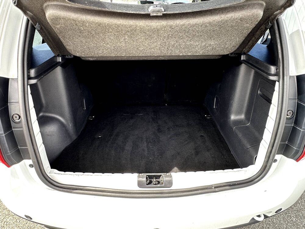 Duster 1.2 TCe 125 Euro6 Laur&eacute;ate 4X2 2016 occasion 17430 Tonnay-Charente