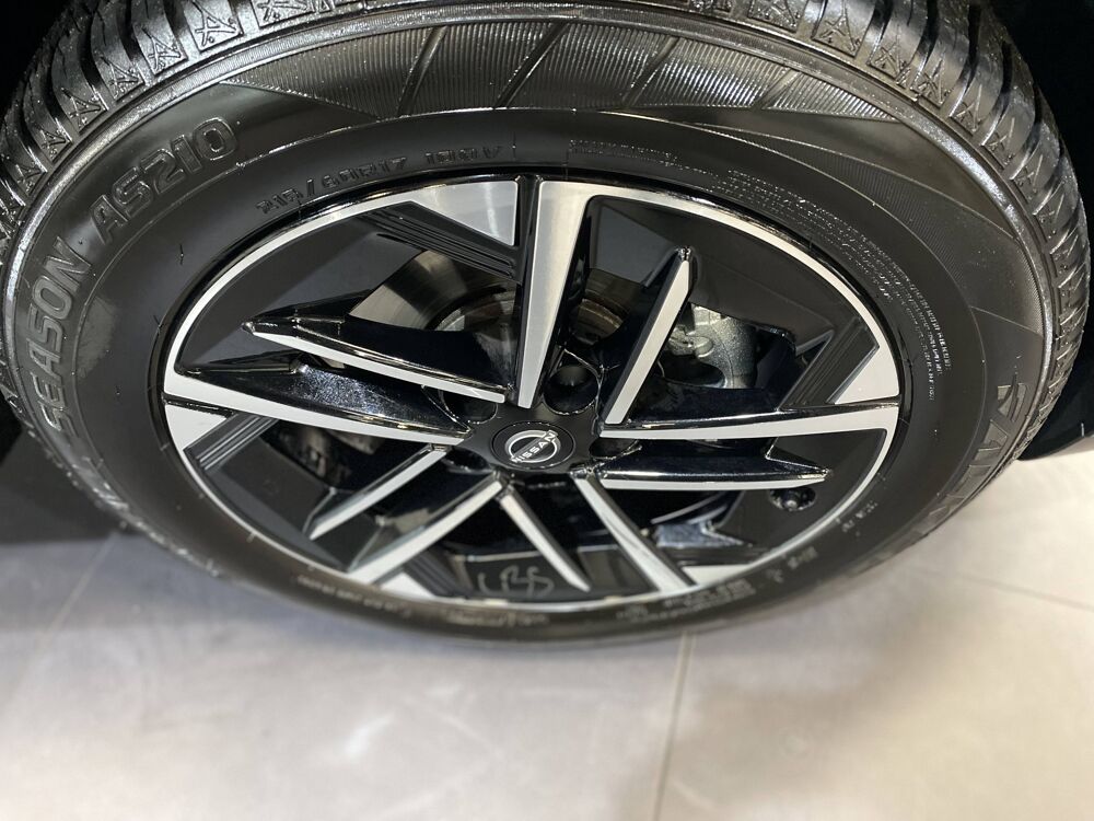 Juke NISSAN JUKE II 1.0 DIG-T 114 N-CONNECTA 2025 occasion 77240 Vert-Saint-Denis