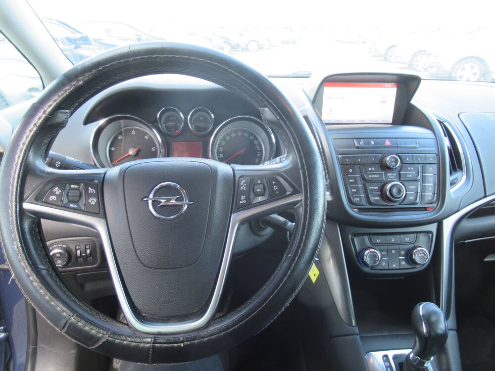Zafira 2.0 CDTI 110ch Cosmo 7 places 2015 occasion 10410 Saint-Parres-aux-Tertres