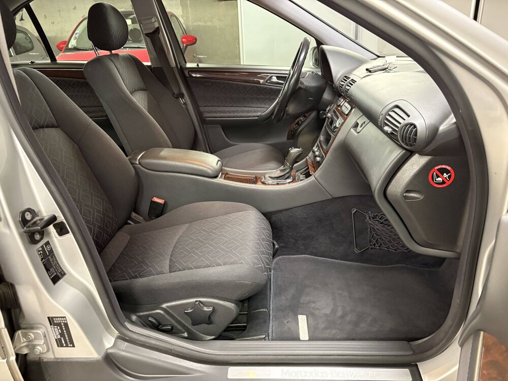 Classe C II (W203) 200K Elegance BA 2001 occasion 75010 Paris