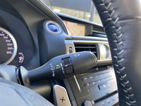 IS III 300h Luxe 2013 occasion 78200 Buchelay