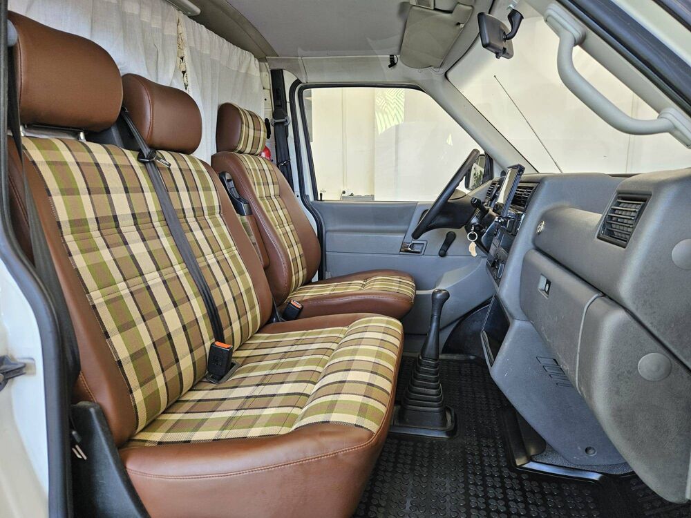  2000 occasion 06250 Mougins