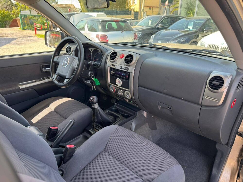 D-MAX 3.0 TDi163 Crew 4x4 LS 2010 occasion 06250 Mougins