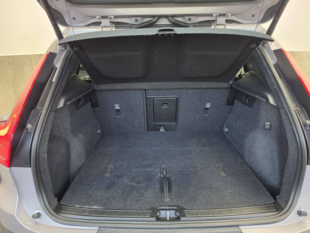 XC40 B3 163ch Lounge Edition DCT 7 2025 occasion 57980 Diebling