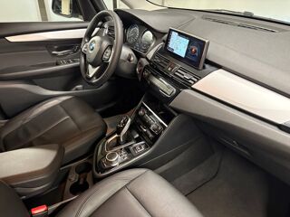 Serie 2 218iA 140ch Luxury DKG7 7cv 2019 occasion 75010 Paris