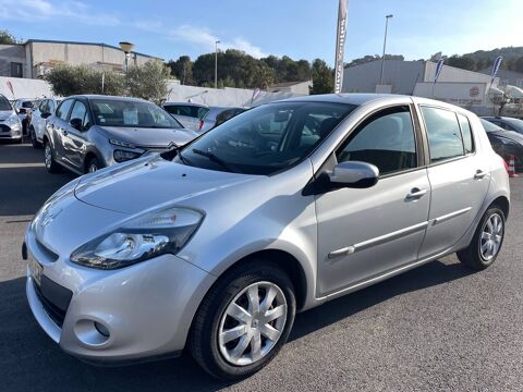 Renault Clio III 1.2 16v 75ch TomTom Live 2012 occasion Châteauneuf-les-Martigues 13220