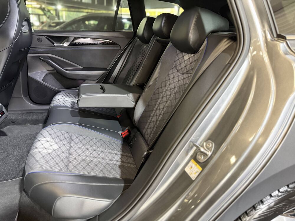 Passat VOLKSWAGEN PASSAT SW 2.0 TDI 150 CV R-LINE 2025 occasion 77240 Vert-Saint-Denis