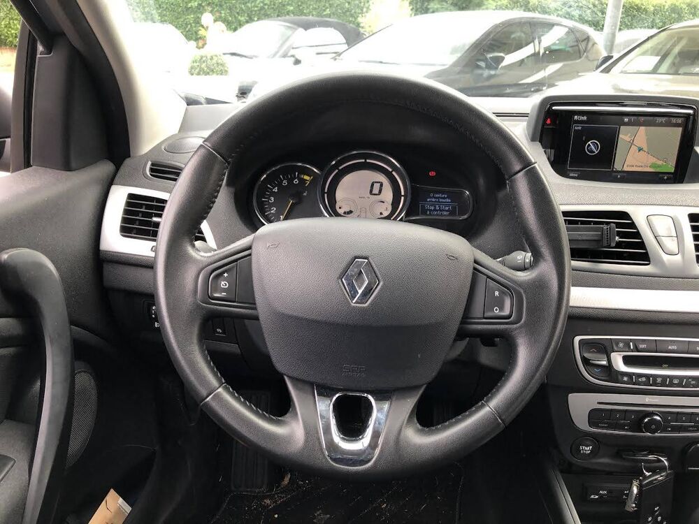 M&eacute;gane 1.2 TCe 115ch energy Zen eco&sup2; 2014 occasion 69800 Saint-Priest