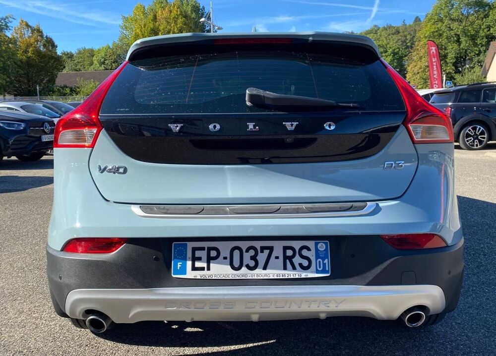 V40 D3 150ch Pro Geartronic 2017 occasion 74330 &Eacute;pagny Metz-Tessy