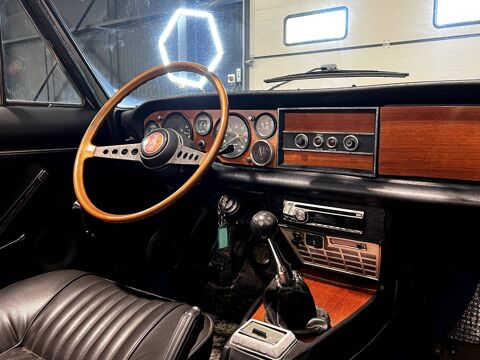 124 spider Fiat 1800cc 1975 occasion 47390 Layrac