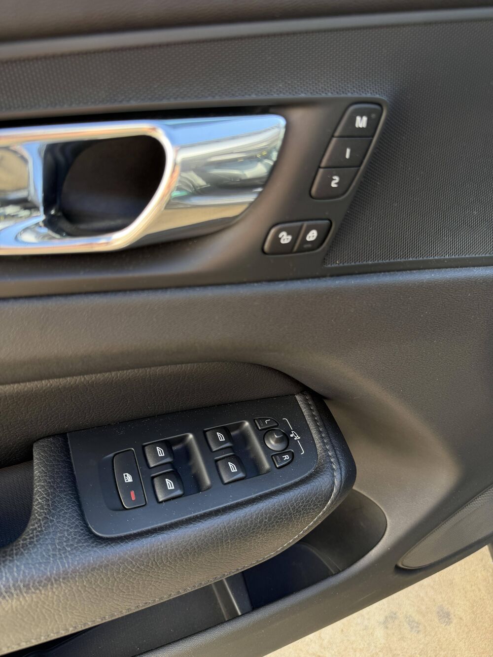 XC60 II D4 AWD 190 Inscription Luxe 2018 occasion 49124 Saint-Barth&eacute;lemy-d'Anjou