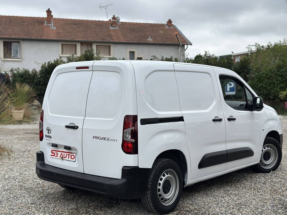 Proace Medium 75 D-4D Dynamic RC21 2021 occasion 69800 Saint-Priest