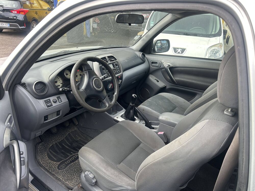 RAV 4 II 150 VVT-i VX 3p 2001 occasion 42700 Firminy