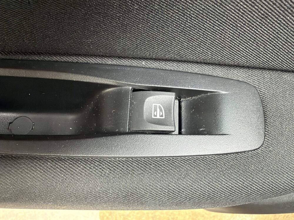M&eacute;gane IV Estate Blue dCi 115 EDC Business 2019 occasion 49124 Saint-Barth&eacute;lemy-d'Anjou