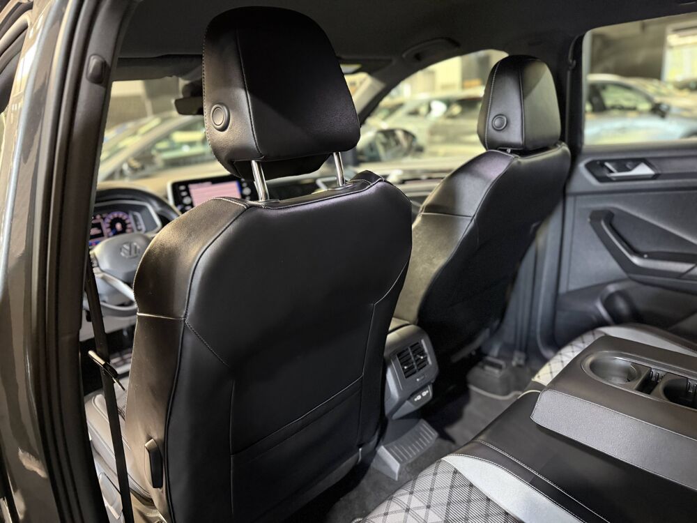 T-ROC R-LINE 1.5 150 CV BVA TVA R&Eacute;CUP&Eacute;RABLE IQLIGHT 2025 occasion 77240 Vert-Saint-Denis
