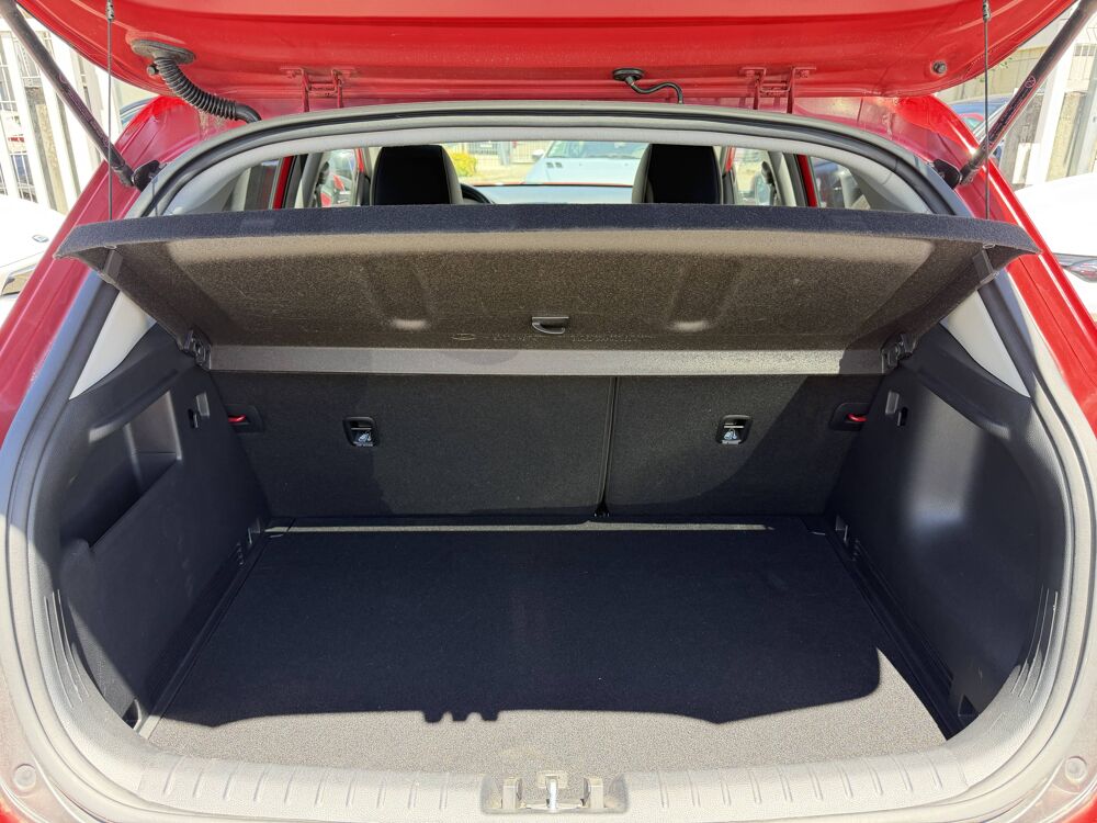 Stonic 1.0 T-GDI 120 CH PLATINUM EDITION TOIT OUVRANT 1ERE MAIN 2019 occasion 38130 &Eacute;chirolles