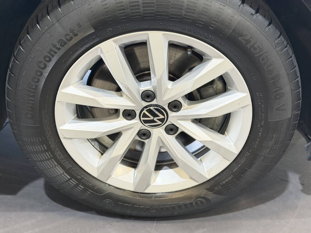 Passat VOLKSWAGEN PASSAT VIII SW 2.0 TDI 122 BUSINESS 2022 occasion 77240 Vert-Saint-Denis