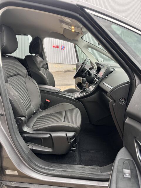 Sc&eacute;nic 1.5 dCi 110ch energy Business EDC 2018 occasion 49124 Saint-Barth&eacute;lemy-d'Anjou