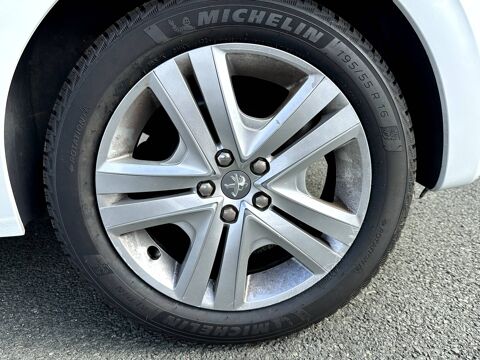 208 1.2 PureTech 82ch Signature 5p 2019 occasion 17430 Tonnay-Charente