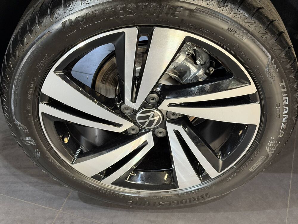 T-ROC R-LINE 1.5 150 CV BVA TVA R&Eacute;CUP&Eacute;RABLE IQLIGHT 2025 occasion 77240 Vert-Saint-Denis