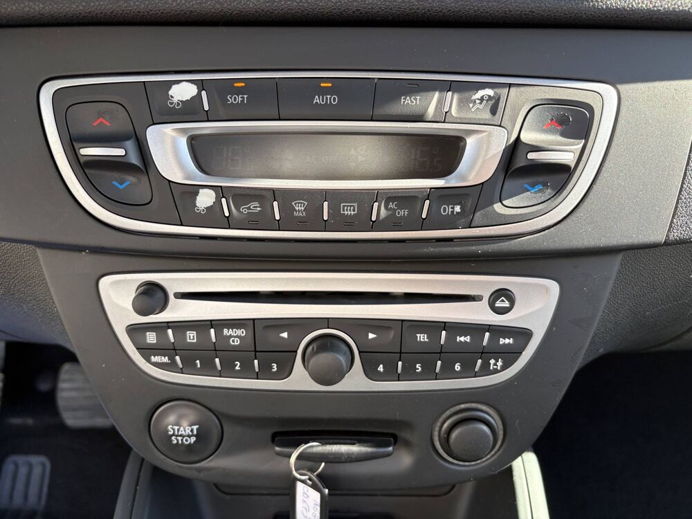 M&eacute;gane III 1.5 dCi110 FAP Dynamique eco&sup2; 2012 occasion 13220 Ch&acirc;teauneuf-les-Martigues