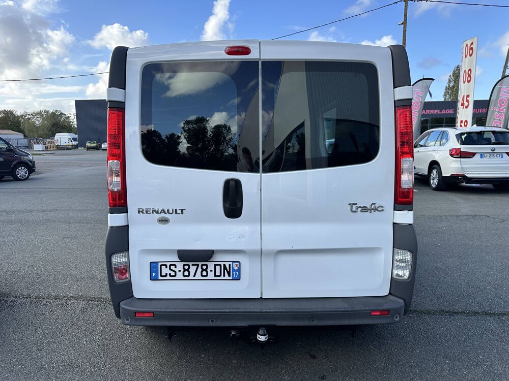 Trafic II 2.0 dCi 115 Grand Passenger Expression 2013 occasion 17430 Tonnay-Charente