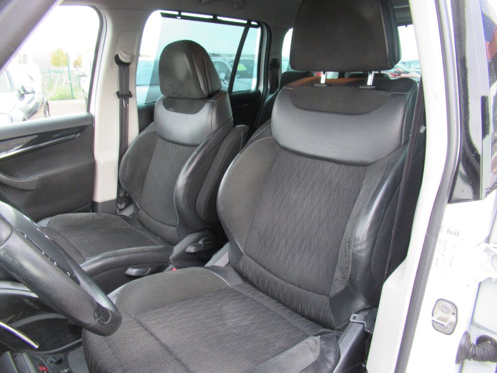 C4 Picasso 1.6 e-HDI 110ch Exclusive BMP6 2012 occasion 10410 Saint-Parres-aux-Tertres