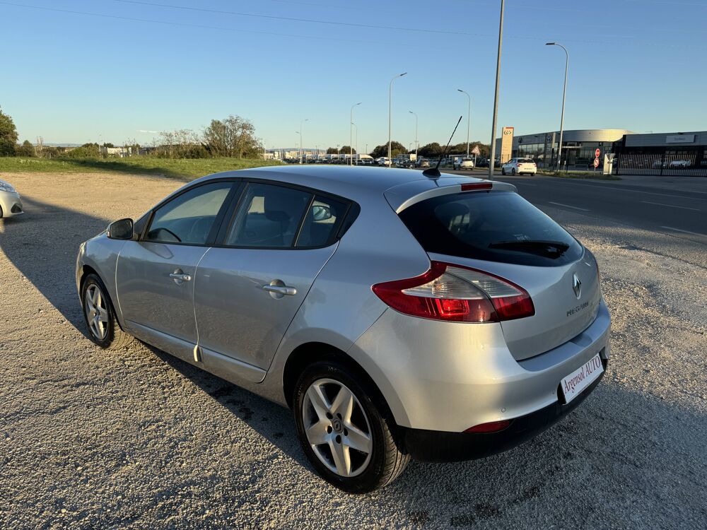 M&eacute;gane III Ph3. 1.5 DCI 110 Eco&sup2; BV6 S&S ENERGY LIMITED 2014 occasion 84100 Orange