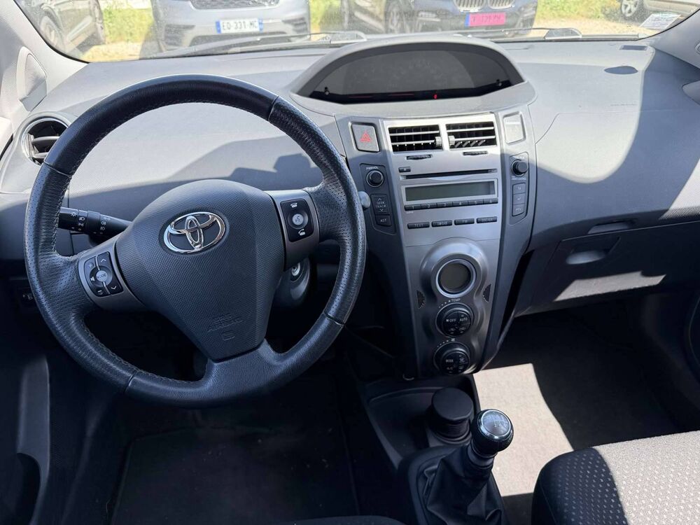 Yaris III 90 D-4D Active 5p 2011 occasion 69800 Saint-Priest
