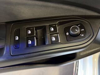 Golf GOLF R-LINE 1.5 ETSI 150CV DSG ATTELAGE HARMANKARDON 2024 occasion 77240 Vert-Saint-Denis
