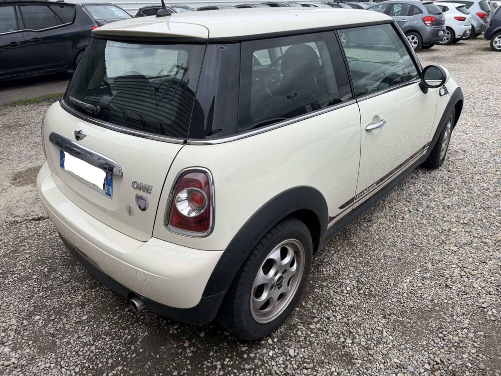 Cooper I (R56) Docklands 2012 occasion 69800 Saint-Priest