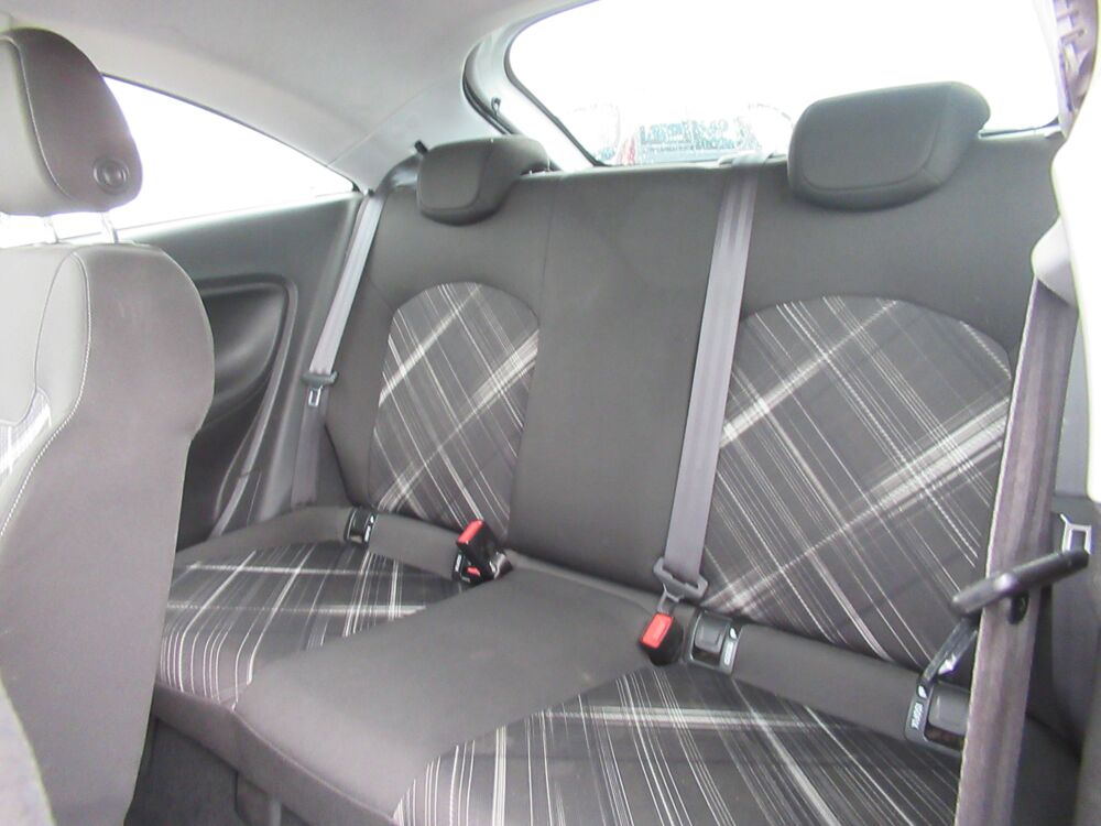 Corsa 1.4e 90cv Color edition 2015 occasion 10410 Saint-Parres-aux-Tertres