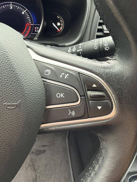 M&eacute;gane IV Estate Blue dCi 115 EDC Business 2019 occasion 49124 Saint-Barth&eacute;lemy-d'Anjou