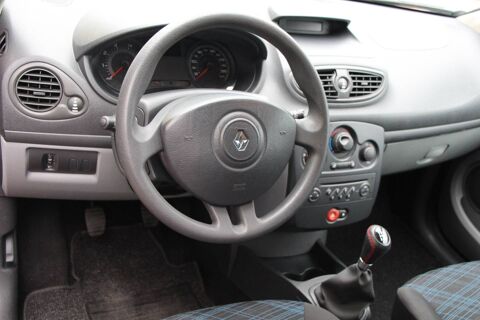 Clio III (B/C85) 1.2 16v 75ch Confort Pack Clim Dynamique 3p 2006 occasion 68190 Ensisheim