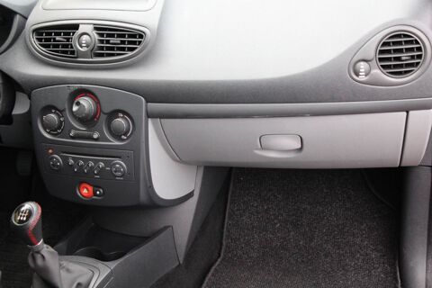 Clio III (B/C85) 1.2 16v 75ch Confort Pack Clim Dynamique 3p 2006 occasion 68190 Ensisheim