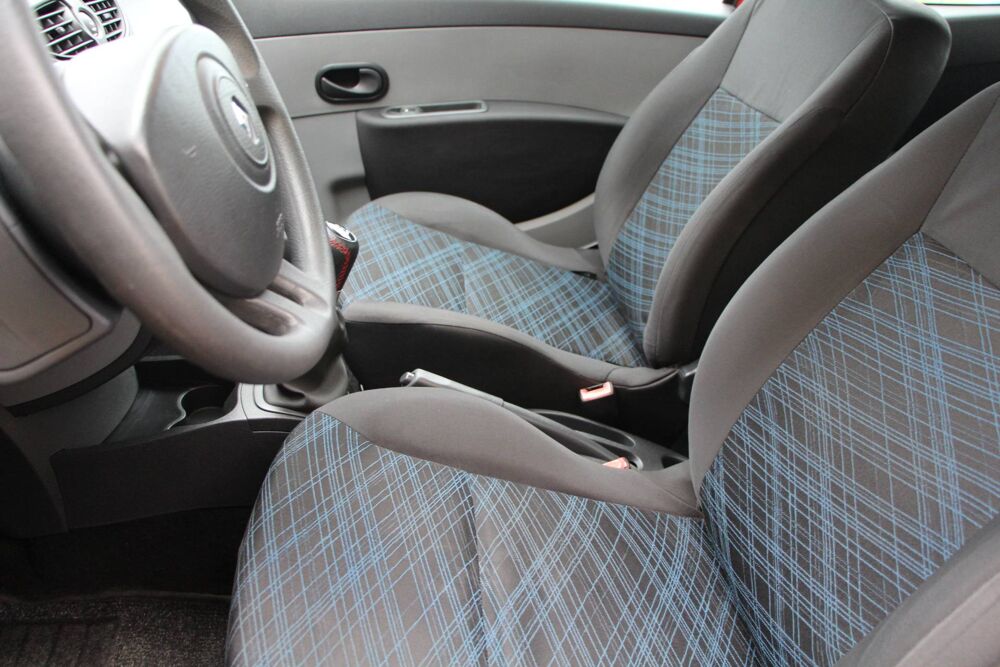 Clio III (B/C85) 1.2 16v 75ch Confort Pack Clim Dynamique 3p 2006 occasion 68190 Ensisheim