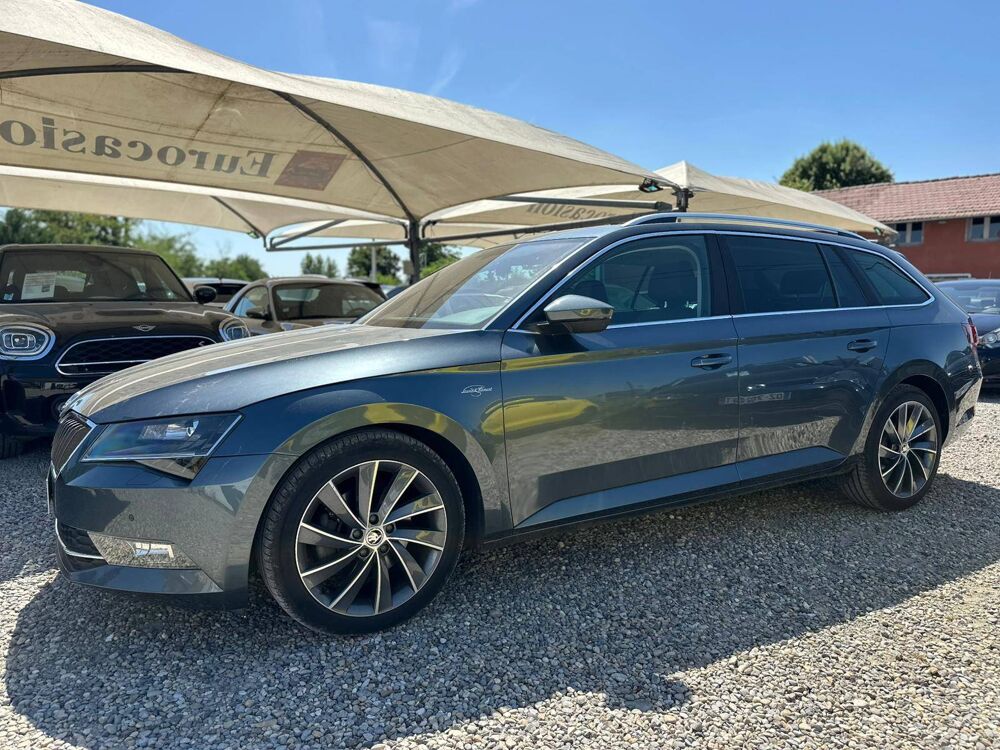 Superb III 2.0 TDI190 Laurin&Klement 4x4 DSG 2016 occasion 69800 Saint-Priest