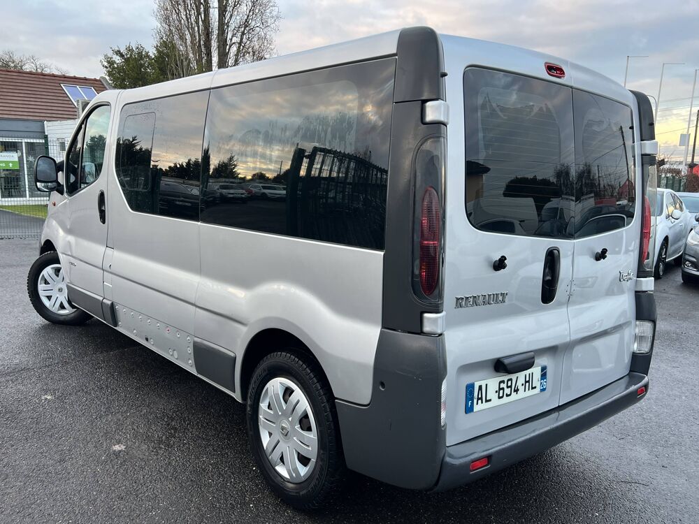 Trafic RENAULT L2H1 1200 2.5 dCi 140, 99kW/135 PS, 2464 cm3, 2005 occasion 95480 Pierrelaye