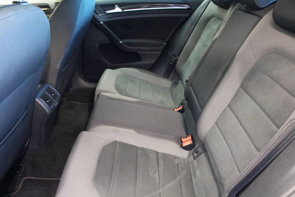 Golf 2.0 TDI 150ch FAP R-LINE / CAMERA / CARPLAY 2019 occasion 68190 Ensisheim