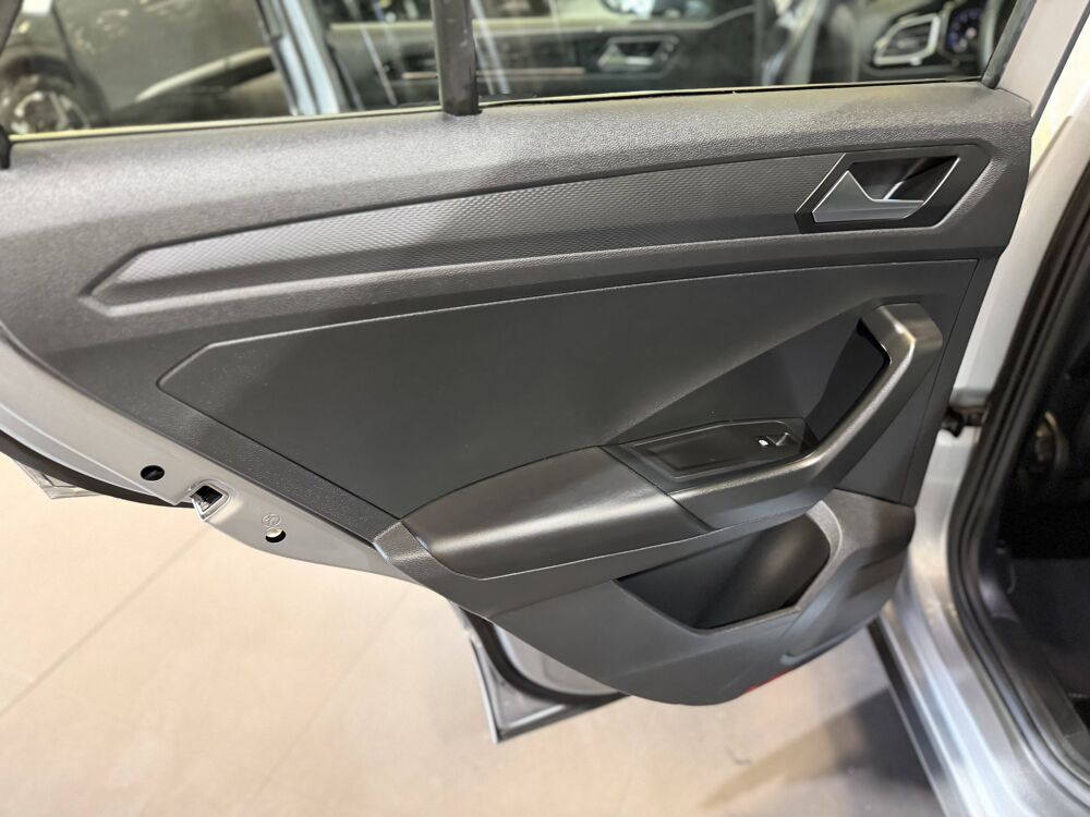 T-ROC VOLKSWAGEN 1.5 TSI EVO2 150 R-LINE DSG7 TVA R&Eacute;CUP&Eacute;RABL 2025 occasion 77240 Vert-Saint-Denis