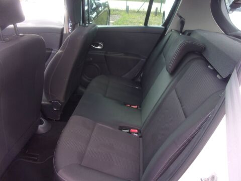 Clio III 1.2 16v 75ch 20 ans eco&sup2; 5p 2011 occasion 77190 Villiers-en-Bi&egrave;re