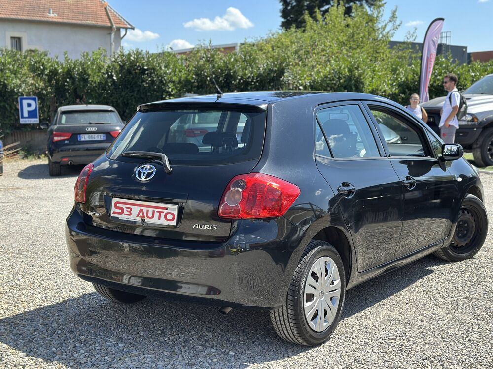 Auris 90 D-4D Luna 5p 2007 occasion 69800 Saint-Priest