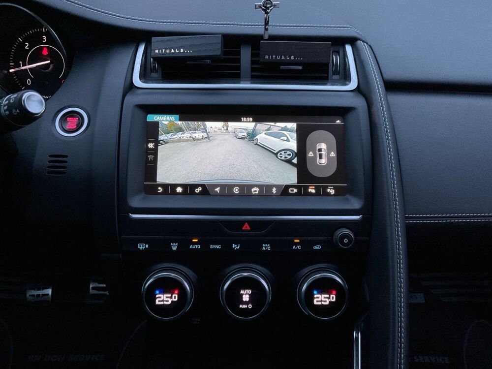 E-PACE 2.0D 150ch R-Dynamic S | Toit Panoramique - Suivi Complet 2018 occasion 21600 Longvic