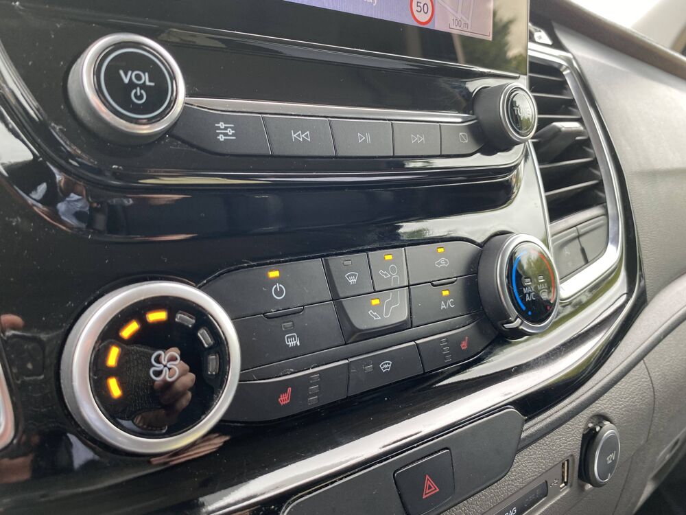 Transit Custom 320 L1H1 2.0 EcoBlue 185ch Sport Euro6.2 2021 occasion 78200 Buchelay