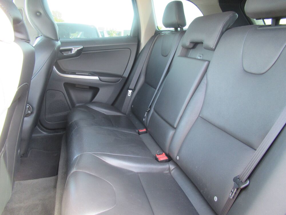 XC60 D5 215ch AWD Summum Geartronic 2014 occasion 10410 Saint-Parres-aux-Tertres
