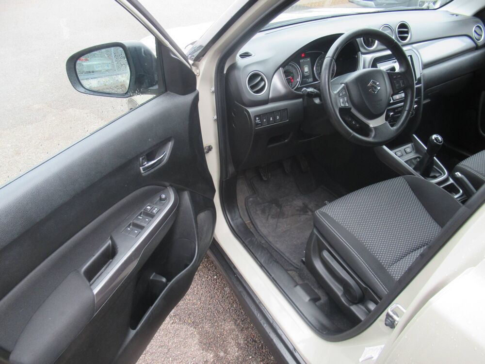Vitara 1.0 Boosterjet 111ch Style 2019 occasion 10410 Saint-Parres-aux-Tertres