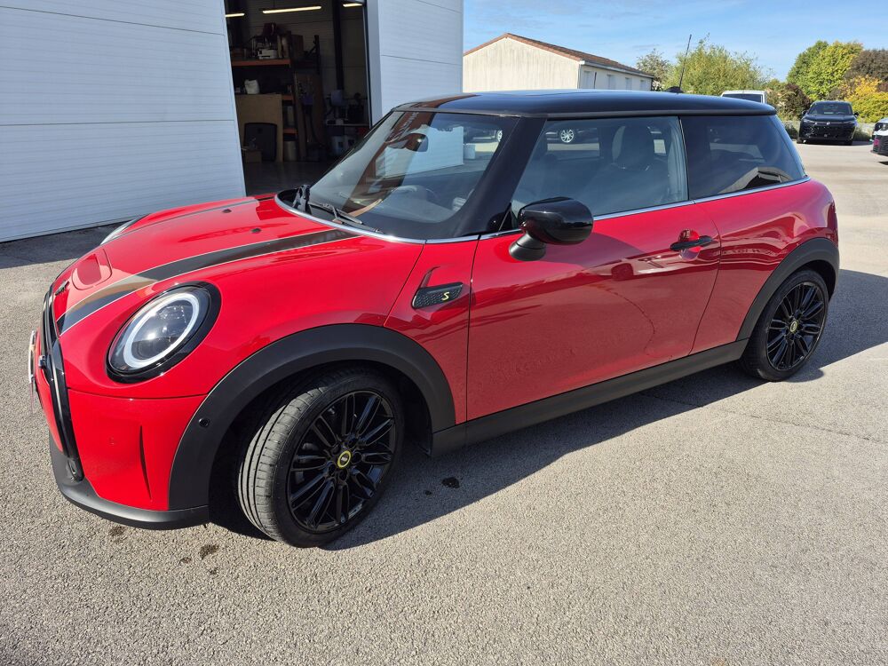 Cooper MINI HATCH COOPER SE 184 CV PREMIUM LIMITED 2023 occasion 71880 Ch&acirc;tenoy-le-Royal