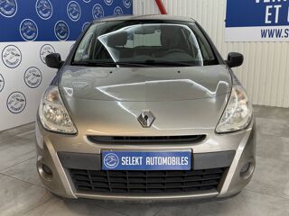 Clio III (B/C85) 1.2 16v 75ch Authentique 5p 2011 occasion 38130 &Eacute;chirolles