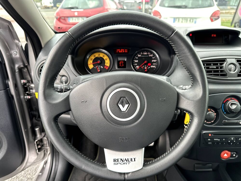 Clio 2.0 16v 203ch Renault Sport Cup 3p 2011 occasion 17430 Tonnay-Charente